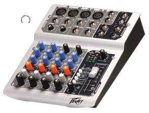 Peavey PV 6 - 8 kanals mixer. 1 / 2